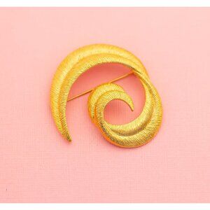 Vintage Spiral Gold Tone Leaf Brooch | H25